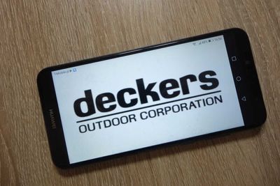 Is Wall Street Bullish or Bearish on Deckers Outdoor Stock?